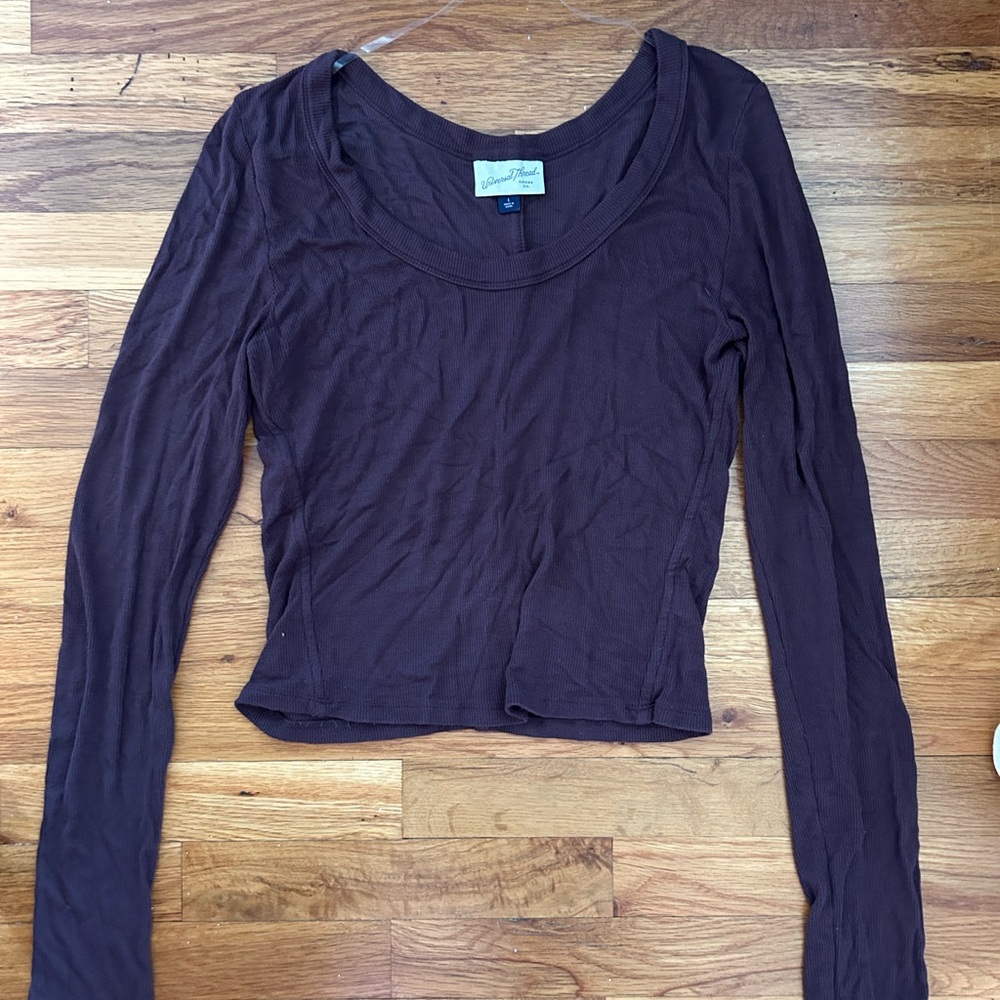 Brown long sleeve with back detail L